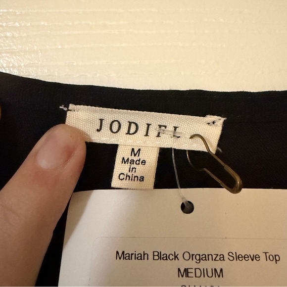 Jodifl Black Puff Sleeve Top - Picture 5 of 10